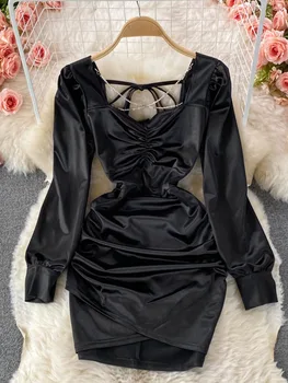 2022 Jeseň Zima Zamatové Šaty pre Ženy Sexy Reťazca Criss Cross tvaru Dlhý Rukáv Vysoký Pás Záhyby Mini Party Šaty Vestidos